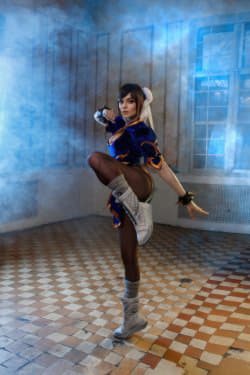 Косплей на Чунь-Ли из Street Fighter