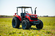 Минитрактор: маленькая машина с большими возможностями