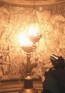 Как открыть проход и решить загадку с факелами?